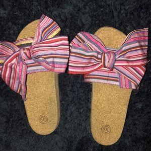 Uraban outfitters bow Sandals